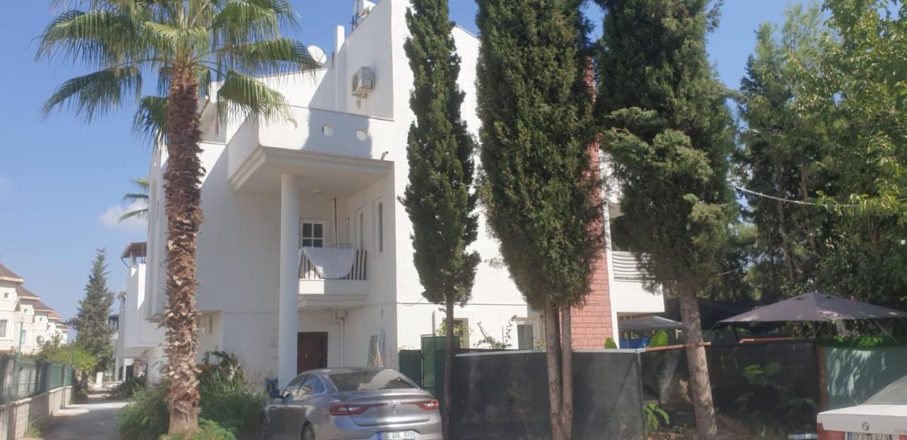Elit1 10 Beds Full Triplex In Golf Area With Private Pool & Garden Wifi Netflix Full Kitchen & Bed Equipments Air Conditions Free Parking
