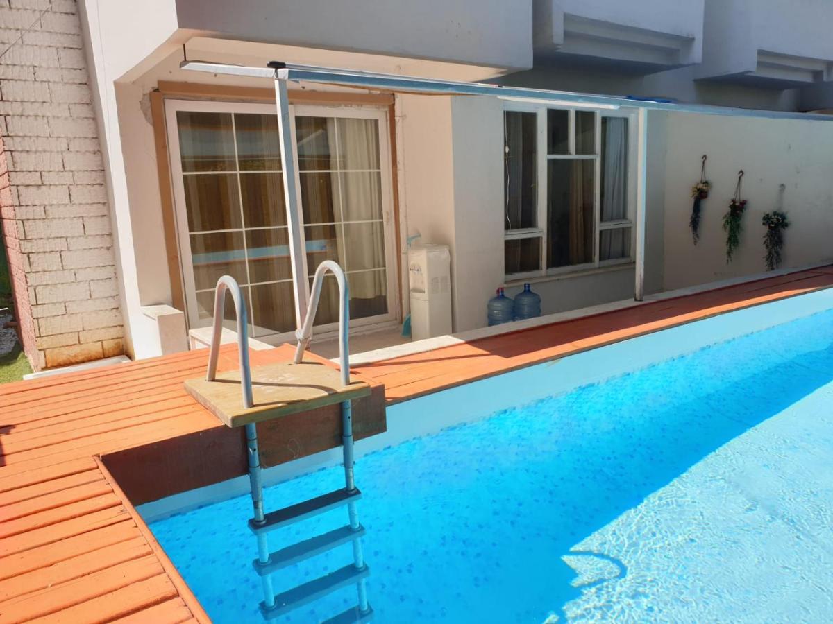 Elit1 10 Beds Full Triplex In Golf Area With Private Pool & Garden Wifi Netflix Full Kitchen & Bed Equipments Air Conditions Free Parking Vilă