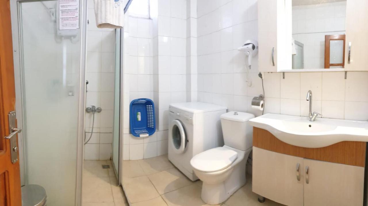 Elit1 10 Beds Full Triplex In Golf Area With Private Pool & Garden Wifi Netflix Full Kitchen & Bed Equipments Air Conditions Free Parking Vilă *