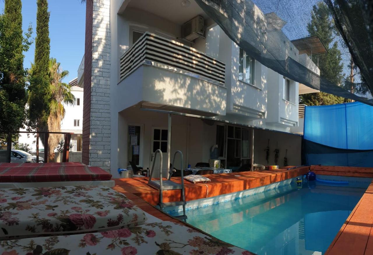 Elit1 10 Beds Full Triplex In Golf Area With Private Pool & Garden Wifi Netflix Full Kitchen & Bed Equipments Air Conditions Free Parking Villa